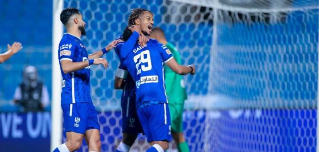 الهلال يتصدر الدوري السعودي بشكل مؤقت بالفوز على أبها