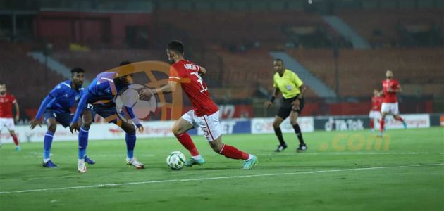 خبر في الجول – كاف يمنع التدريب على استاد القاهرة قبل مباراتي الأهلي والزمالك في إفريقيا