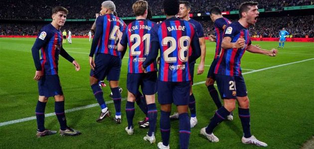 سبورت: 3 لاعبين من برشلونة معروضين للبيع