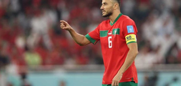 تقرير: قائد المغرب يستعد للرحيل عن بيشكتاش